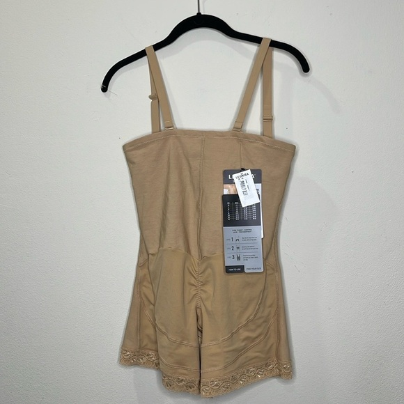 Leonisa Other - Leonisa Lipo Illusion Light Brown One Piece Brown Lace Accent Classic Girdle